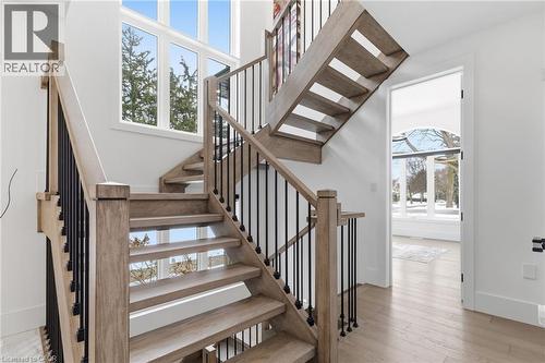 817 King Road, Burlington, ON - Indoor Photo Showing Other Room