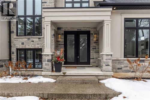 817 King Road, Burlington, ON - Outdoor With Facade