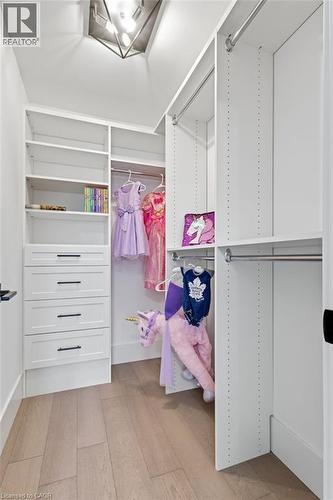 817 King Road, Burlington, ON - Indoor With Storage