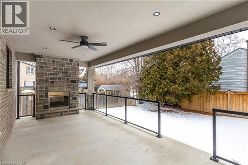 817 King Road, Burlington, ON - Outdoor With Exterior