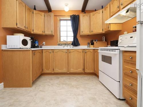 1 Oakridge Drive, Brookside, NS 