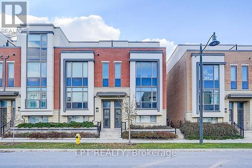 84 WILLIAM SAVILLE STREET  Markham, ON L3R 9S3