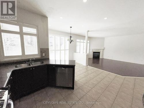 Kitchen - 5476 Freshwater Drive, Mississauga, ON - Indoor Photo Showing Kitchen With Double Sink