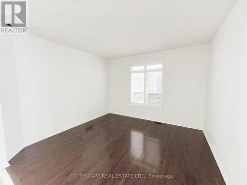 Living Room - 5476 Freshwater Drive, Mississauga, ON - Indoor Photo Showing Other Room