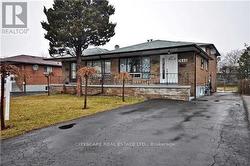 7446 HOMESIDE GARDENS  Mississauga, ON L4T 2A7