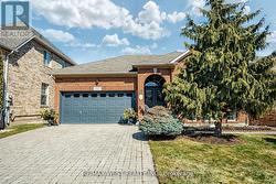 2223 LAPSLEY CRESCENT Oakville, ON L6M 4V1