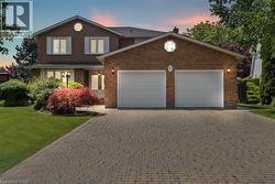 67 THE PROMENADE  Niagara-On-The-Lake, ON L0S 1J0