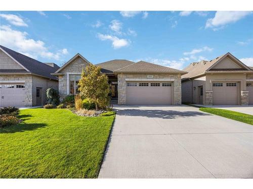 1105 MIKE WEIR Drive  Sarnia, ON N0N 1C0