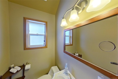 1101 Ewen Rd, Hyde Creek, BC 