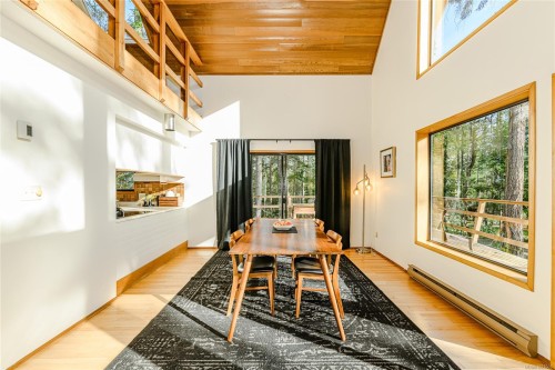 392 Langs Rd, Salt Spring, BC 