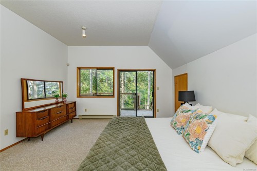 392 Langs Rd, Salt Spring, BC 