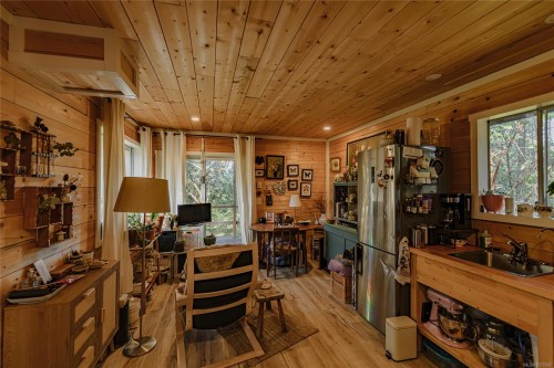 392 Langs Rd, Salt Spring, BC 