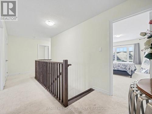 9 Frontier Drive, Thorold, ON - Indoor