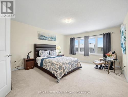 9 Frontier Drive, Thorold, ON - Indoor Photo Showing Bedroom