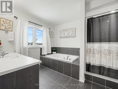 9 Frontier Drive, Thorold, ON - Indoor Photo Showing Bathroom