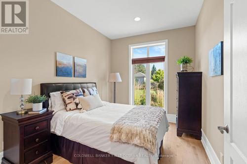 358 River Road, Ottawa, ON - Indoor Photo Showing Bedroom