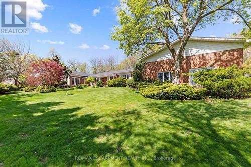 1411 Beaufort Drive, Burlington, ON - Outdoor