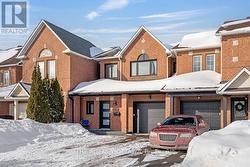 62 APPLEDALE DRIVE  Ottawa, ON K2J 4W6