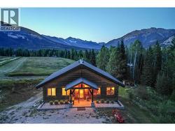 2550 Kettleston Road  Golden, BC V0A 1H1