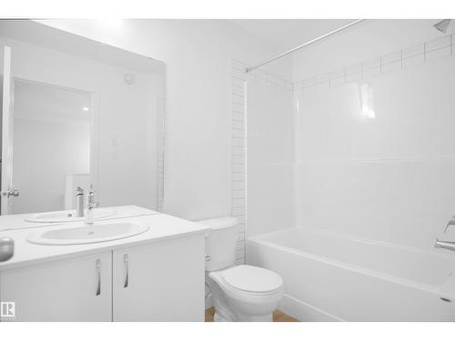 2120 210 St Nw, Edmonton, AB - Indoor Photo Showing Bathroom