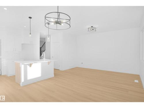 2120 210 St Nw, Edmonton, AB - Indoor