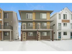 922 19 AV NW  Edmonton, AB T6T 1J1