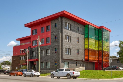 403-2010 Rue Georges  Longueuil (Saint-Hubert), QC J4T 1W3