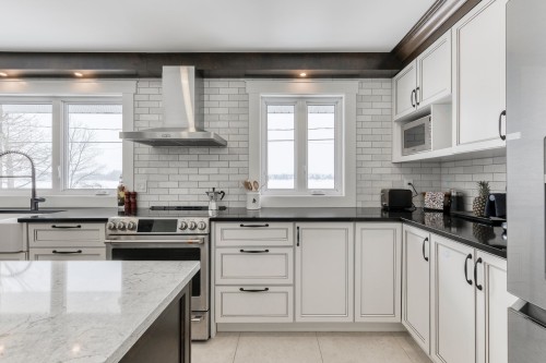 Kitchen - 519 Ch. Duhamel, Pincourt, QC - Indoor Photo Showing Kitchen With Upgraded Kitchen