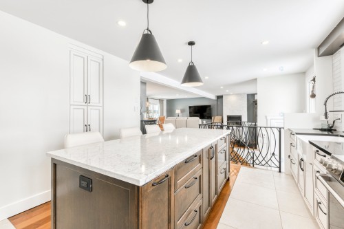 Kitchen - 519 Ch. Duhamel, Pincourt, QC - Indoor Photo Showing Kitchen With Upgraded Kitchen