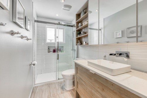 Bathroom - 519 Ch. Duhamel, Pincourt, QC - Indoor Photo Showing Bathroom