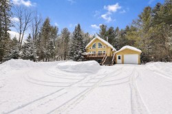 114 Ch. de la Barrière  Lac-Simon, QC J0V 1E0