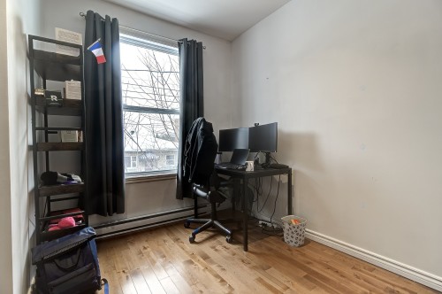 Bedroom - 8043 Rue St-Dominique, Montréal (Villeray/Saint-Michel/Parc-Extension), QC - Indoor Photo Showing Office