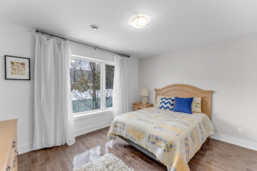Master Bedroom - 102-1030 Rue St-Laurent O., Longueuil (Le Vieux-Longueuil), QC - Indoor Photo Showing Bedroom