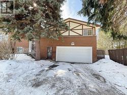 81 CLANCY DRIVE Toronto, ON M2J 2V7