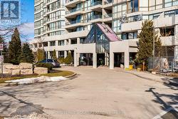 1906 - 3 ROWNTREE ROAD  Toronto, ON M9V 5G8