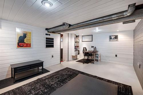 389 Cairnsmore St, Winnipeg, MB 