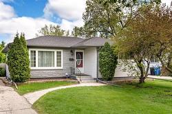 469 Kirkfield ST  Winnipeg, MB R3K 1E4