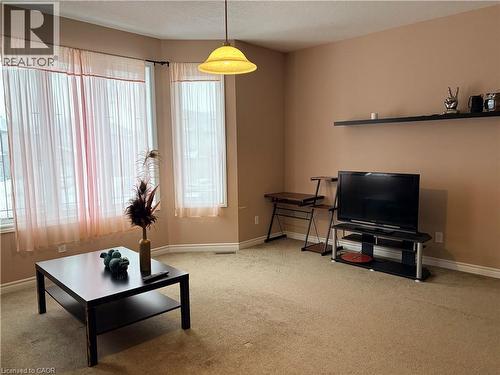 212 Westfield Place, Waterloo, ON - Indoor