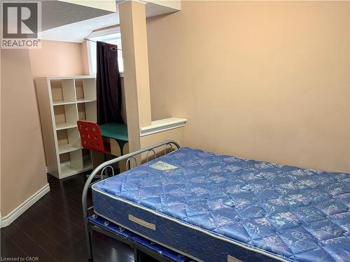 212 Westfield Place, Waterloo, ON - Indoor Photo Showing Bedroom