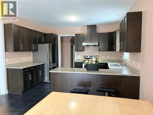 212 Westfield Place, Waterloo, ON - Indoor Photo Showing Kitchen With Double Sink