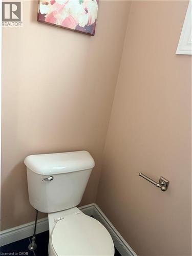 212 Westfield Place, Waterloo, ON - Indoor Photo Showing Bathroom