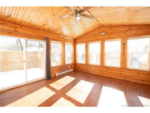 82 Crestwood Dr, Moncton, NB 