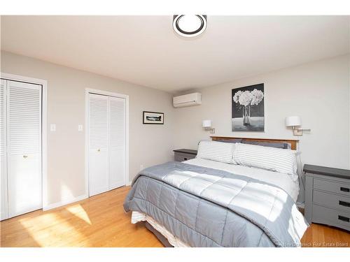 82 Crestwood Dr, Moncton, NB 