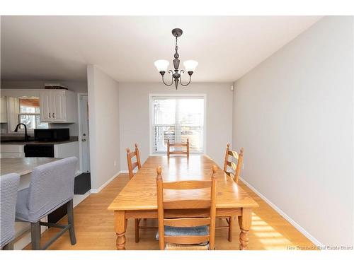 82 Crestwood Dr, Moncton, NB 