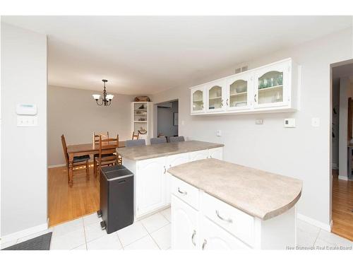 82 Crestwood Dr, Moncton, NB 