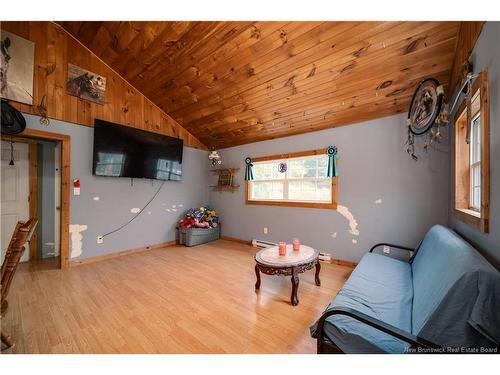 18 Church Hill Rd, Elgin, NB 