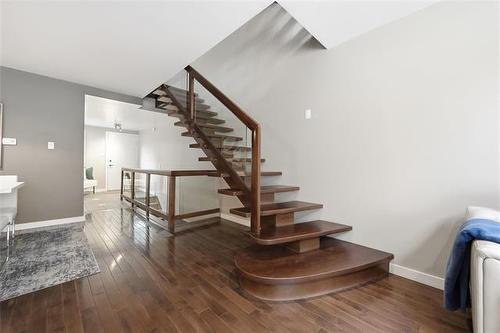 615 Stradbrook Ave, Winnipeg, MB 