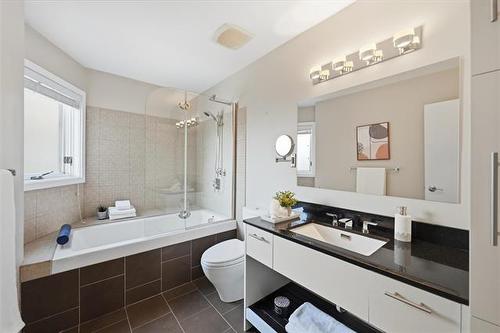 615 Stradbrook Ave, Winnipeg, MB 