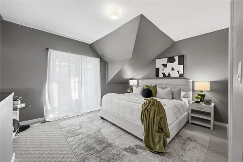 615 Stradbrook Ave, Winnipeg, MB 