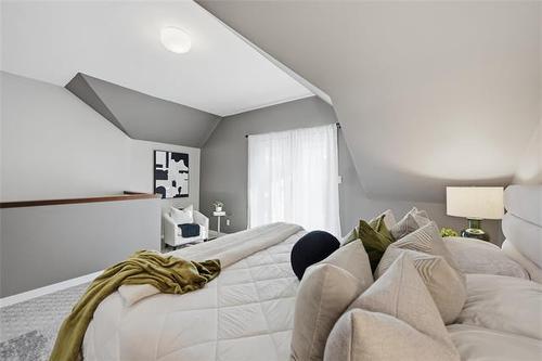 615 Stradbrook Ave, Winnipeg, MB 